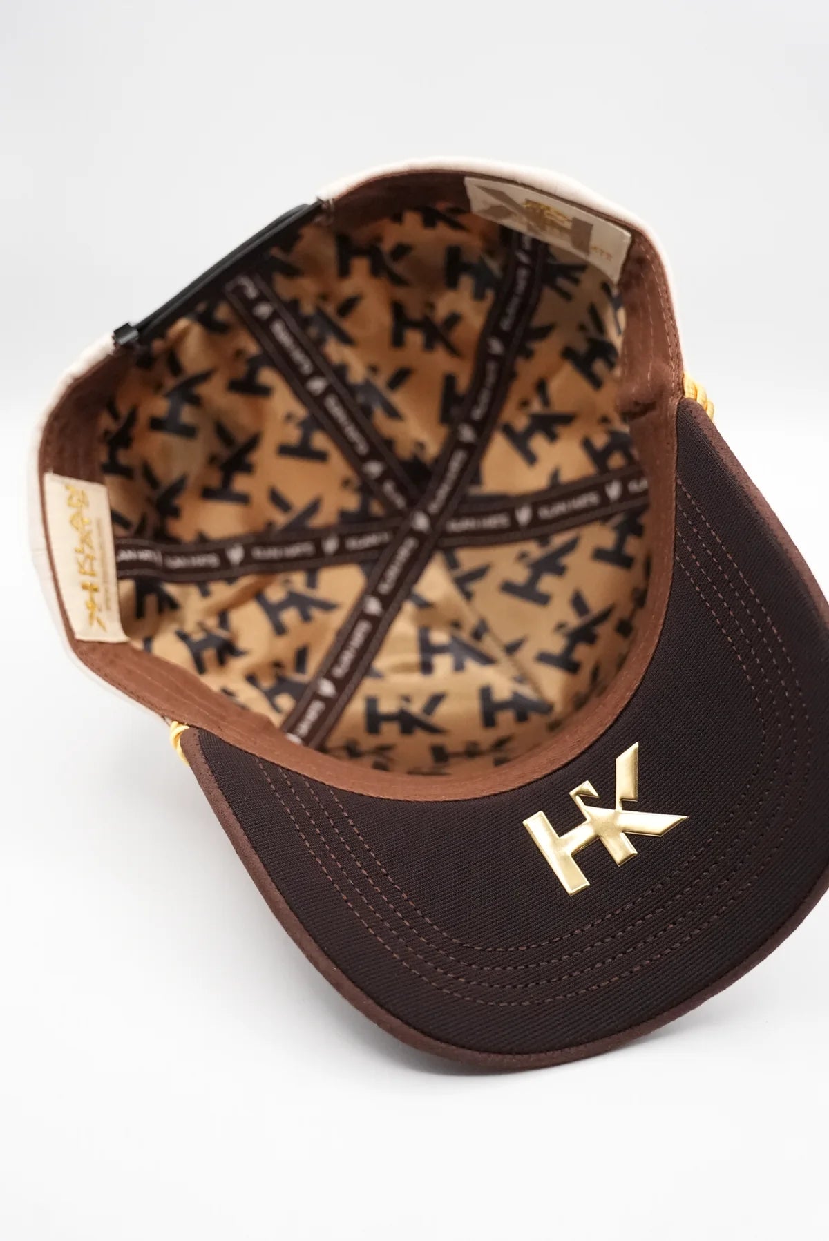 EL DUEÑO DEL PALENQUE KHAKY