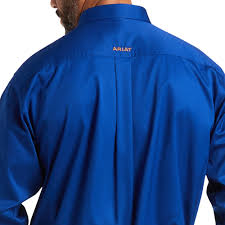 Ariat Solid Twill Classic Fit Shirt