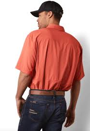 Camiseta Ariat Venttek Ouybound color Burnt Sienna de manga corta.