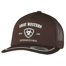 GORRA MARRÓN CON LOGOTIPO ARIAT ESTAMPADO