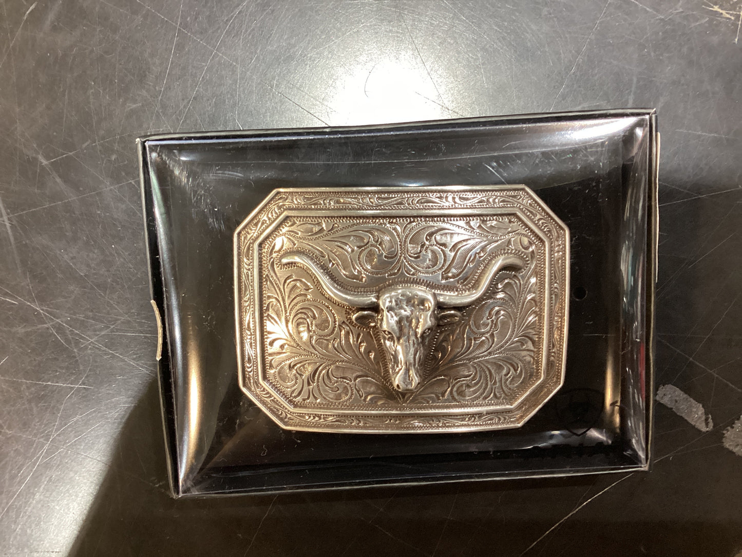 Ariat silver cow buckle