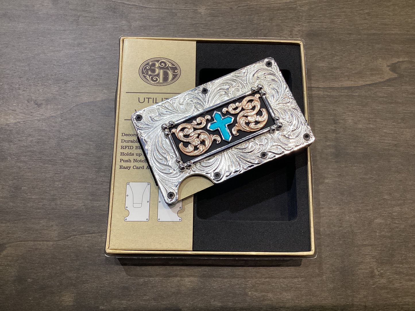 Men's 3D Utility Wallet Silver RFID Blocking Function D250009036