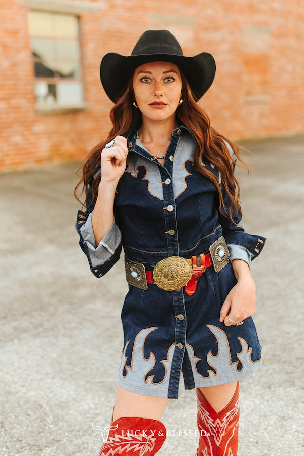 Women's Lucky&Blessed Dark Wash Contrast Denim Concho Button Down Long Sleeve Dress