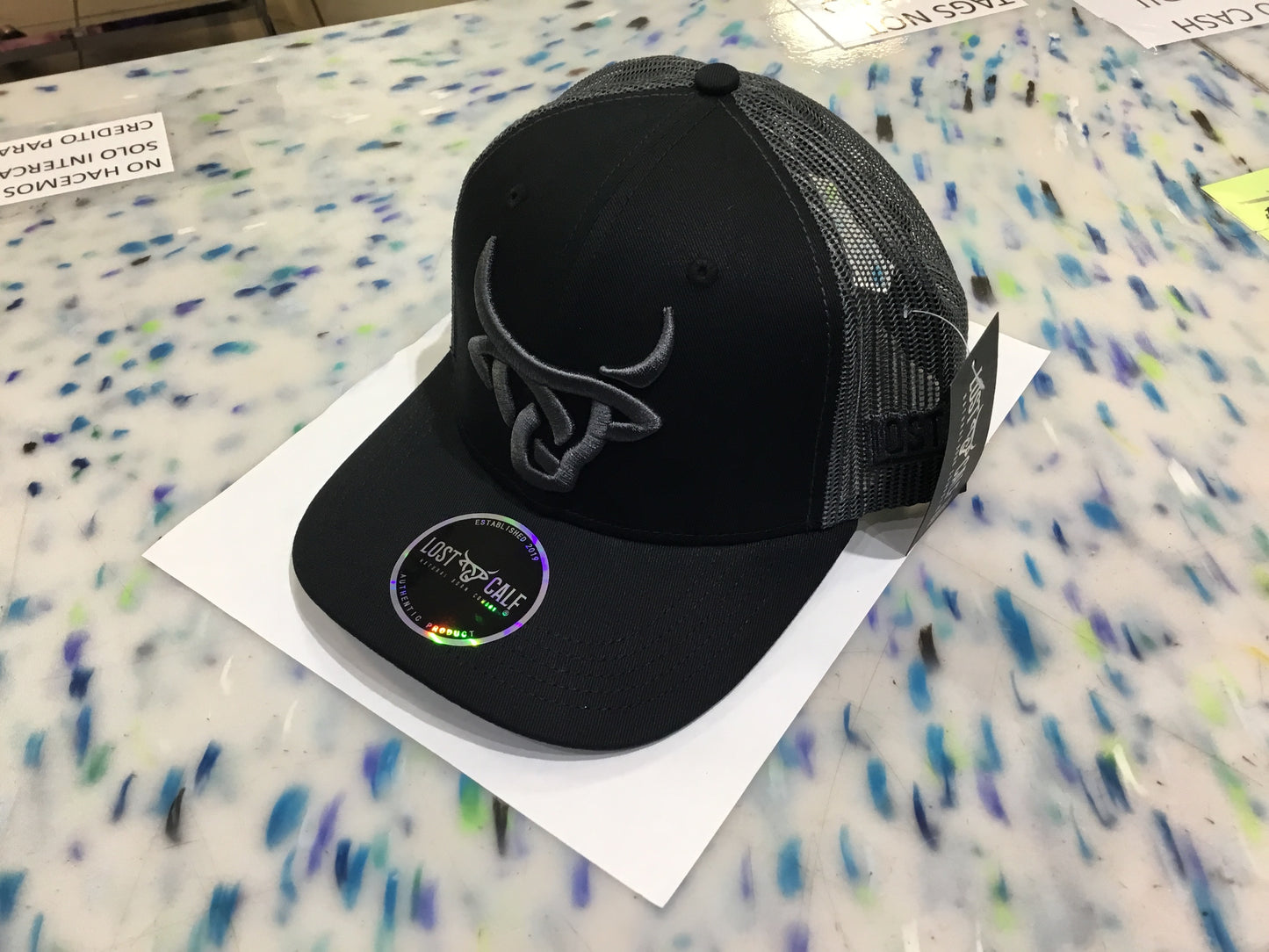 Dark Grey Bull/Black curve