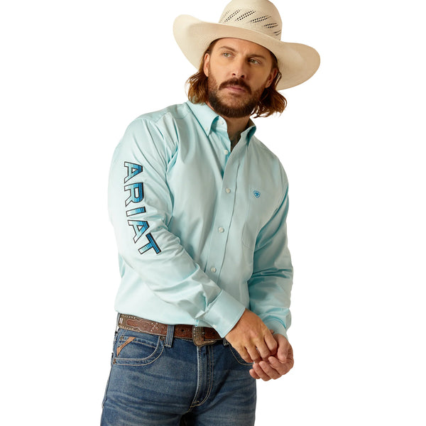 **FINAL SALE**ARIAT Team Logo Twill FTD LS SHRT - Light Blue