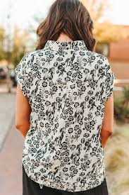 Lucky & Blessed: Floral Printed Button Down Collared Tunic