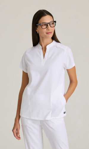Avery 2-Pocket Banded Collar Top