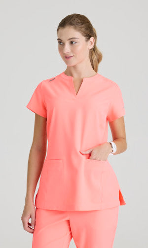 Top con cuello de pico y tapeta de botones de Coast
