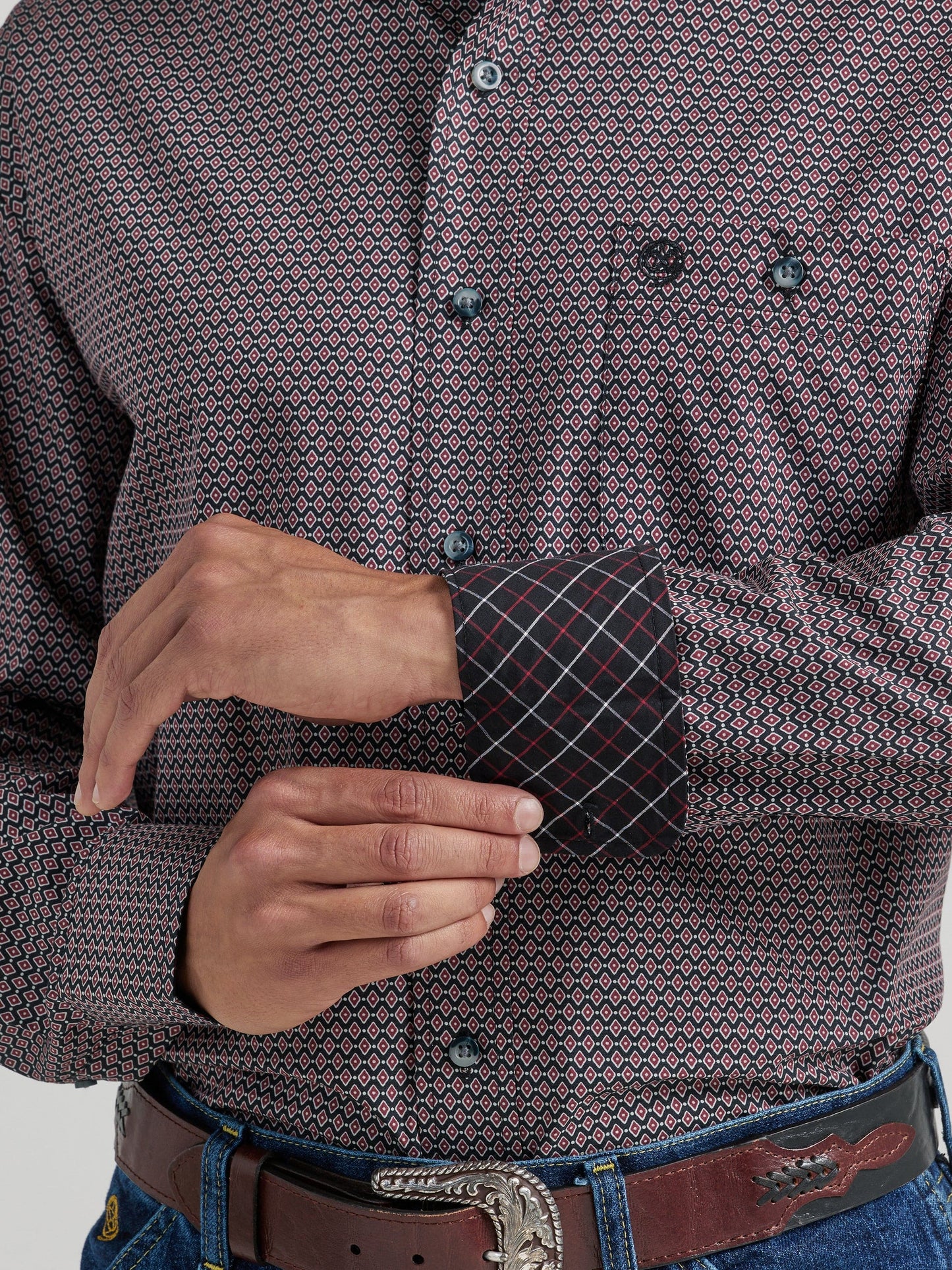 Wrangler Men's George Strait Deep Red Geo print Long Sleeve Shirt