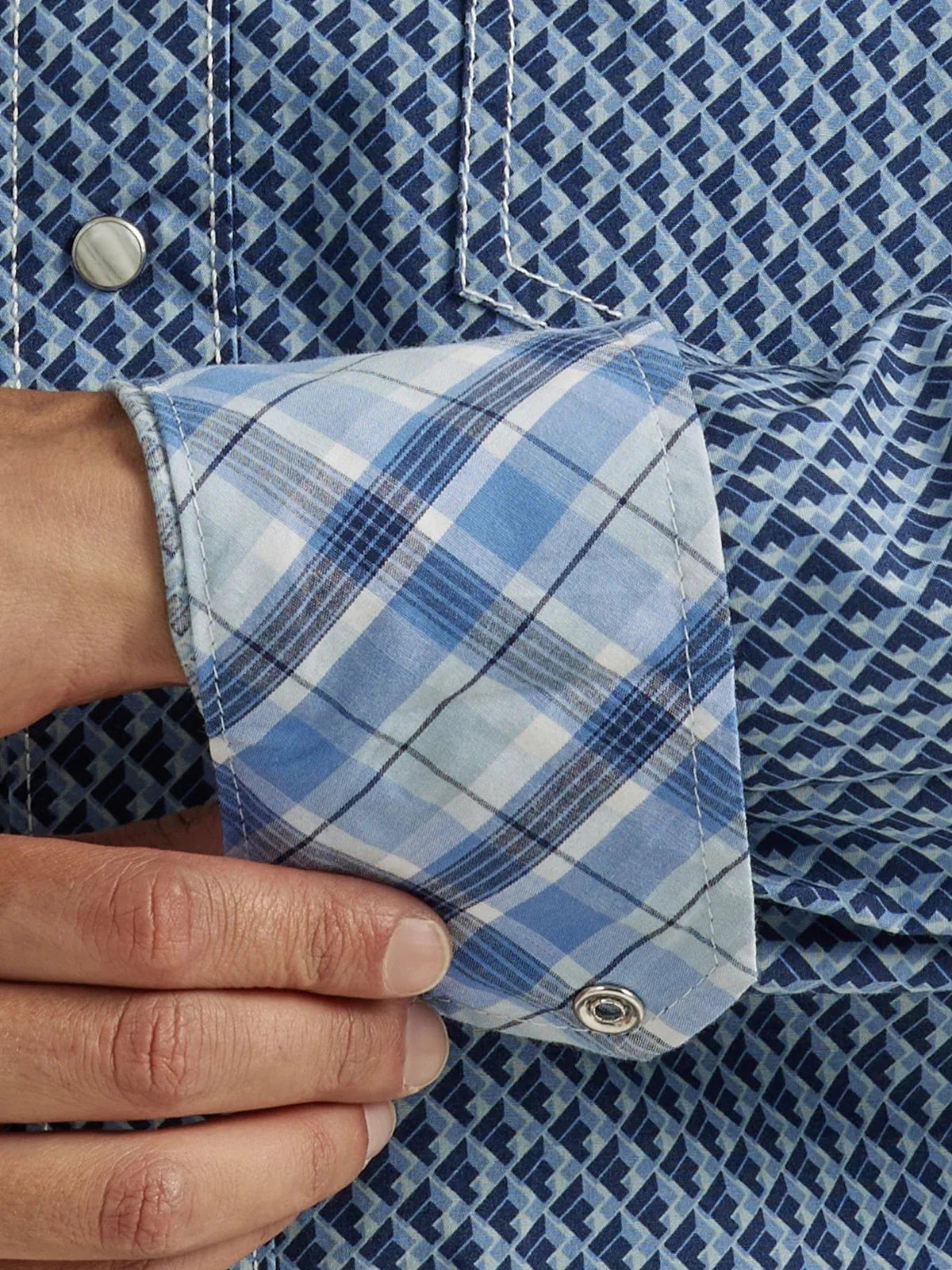 Wrangler Men's 20X Competition Advanced Comfort Long Sleeve Western Snap Shirt